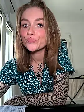 Goldloeckchen159 online show from May 17, 2026, 11:39 am