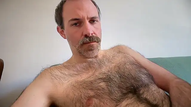 Snapshot of Brianjonest chatting on April 8, 2026, 11:54 am Brianjonest online show from April 8, 2026, 11:54 am