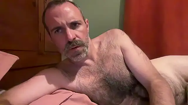 Snapshot of Brianjonest chatting on July 15, 2026, 9:31 pm Brianjonest online show from July 15, 2026, 9:31 pm