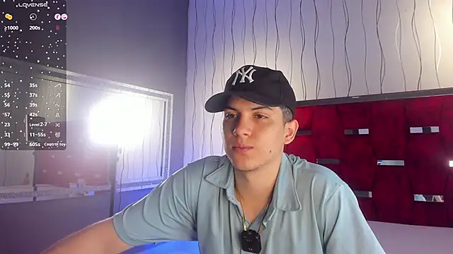 Brat  online show from October 23, 2025, 9:13 pm