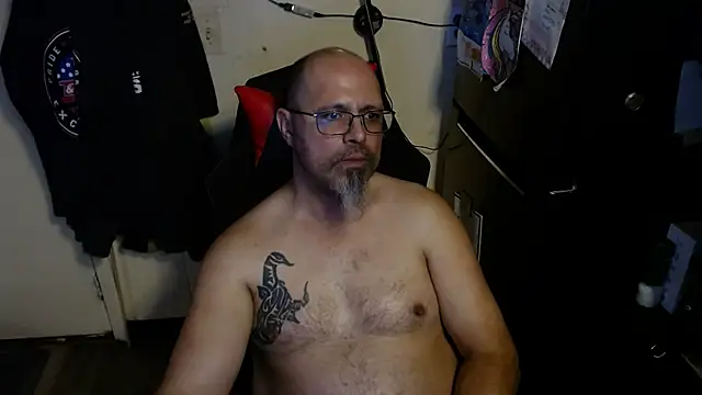 KrazyLegz online show from April 1, 2026, 10:51 pm