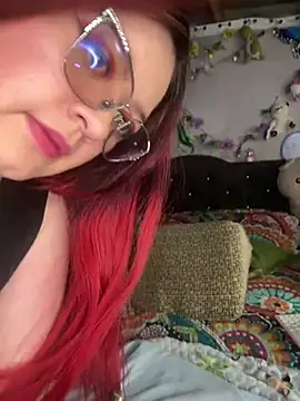 Snapshot of NinaGauther chatting on June 12, 2026, 6:18 pm NinaGauther online show from June 12, 2026, 6:18 pm