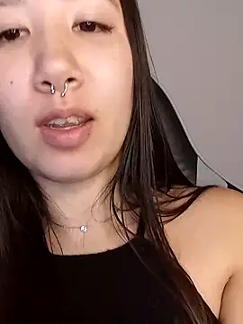 Japabaixinha online show from February 20, 2025, 2:07 am