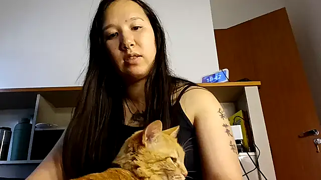 Japabaixinha online show from December 2, 2025, 9:43 pm