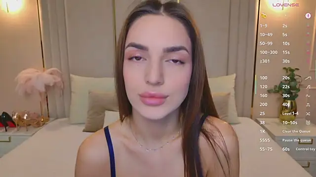 BellaHalles online show from January 19, 2026, 5:55 am