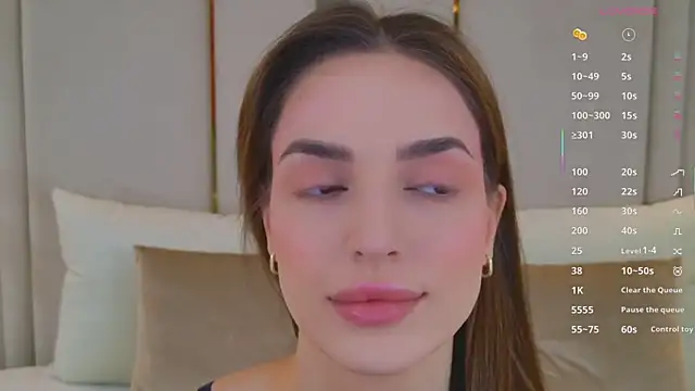 BellaHalles online show from April 26, 2026, 5:38 am