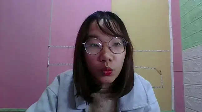 Nanoko online show from February 9, 2025, 3:56 pm