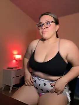 Snapshot of solecito_22 chatting on September 24, 2025, 3:10 am solecito 22 online show from September 24, 2025, 3:10 am