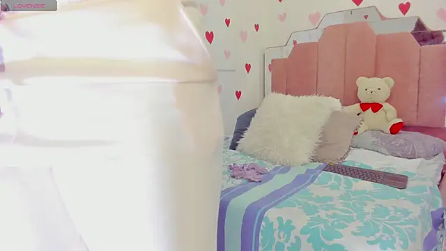 LoveQueen2 online show from February 23, 2025, 11:44 am