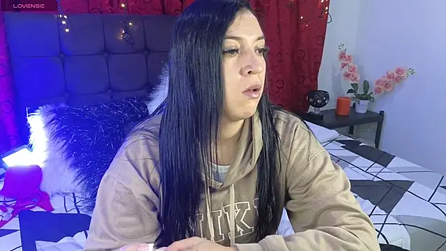 Snapshot of Majuu__ chatting on October 11, 2025, 11:53 am Majuu online show from October 11, 2025, 11:53 am