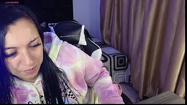 Snapshot of Majuu__ chatting on February 28, 2026, 11:00 am Majuu online show from February 28, 2026, 11:00 am