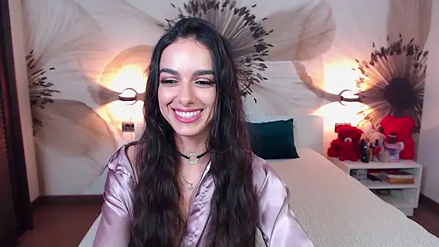 KatherineBisou online show from September 23, 2025, 6:33 pm