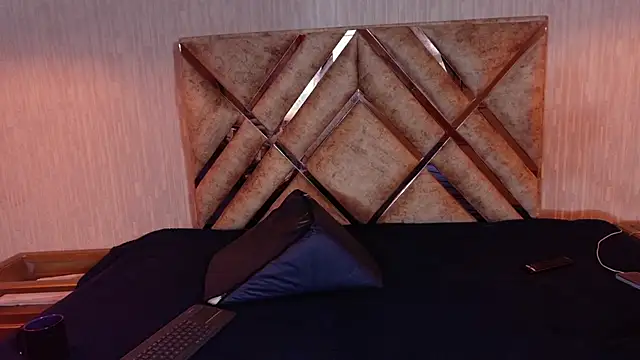 Danielaa a online show from September 24, 2025, 8:23 pm