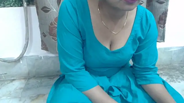 wildbabes online show from May 19, 2026, 6:03 pm