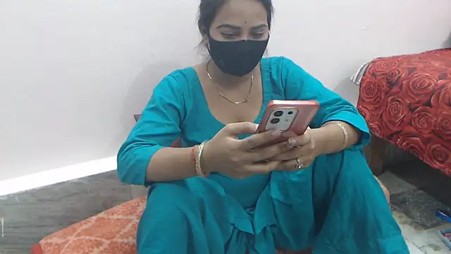 wildbabes online show from May 24, 2026, 7:08 pm