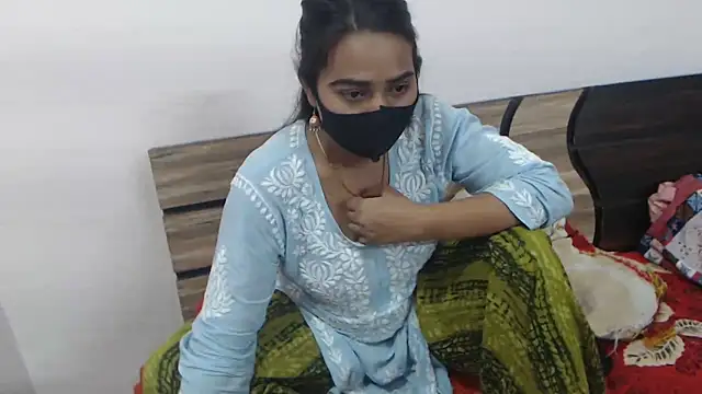 wildbabes online show from June 21, 2026, 2:41 pm
