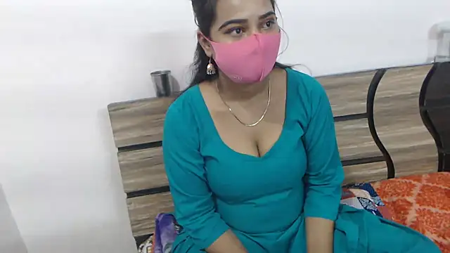 wildbabes online show from July 19, 2026, 5:16 pm