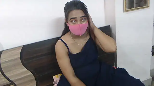 wildbabes online show from July 20, 2026, 8:33 pm