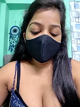 Snapshot of Monalisa_Singh chatting on May 4, 2026, 6:26 pm Monalisa Singh online show from May 4, 2026, 6:26 pm