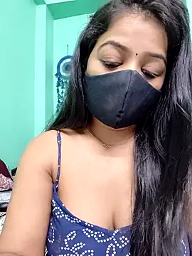 Snapshot of Monalisa_Singh chatting on May 5, 2026, 5:21 pm Monalisa Singh online show from May 5, 2026, 5:21 pm