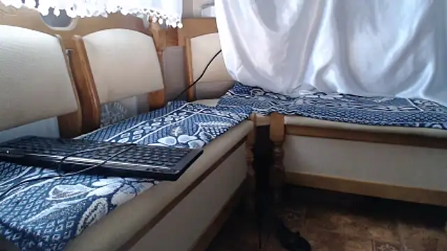 Snapshot of Burberrry_ chatting on June 6, 2026, 5:17 pm Burberrry online show from June 6, 2026, 5:17 pm