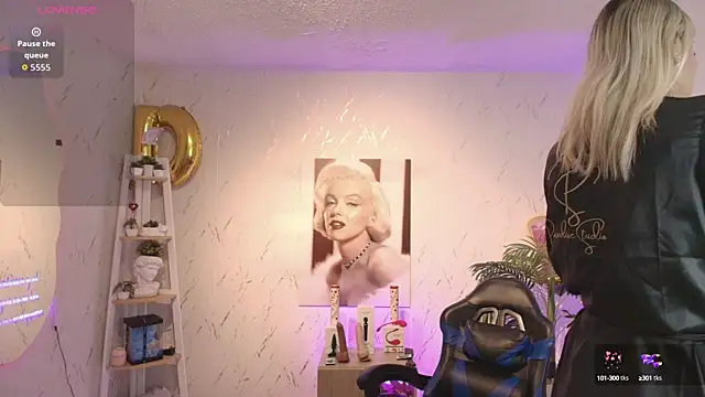 SALOOMEE   online show from September 12, 2025, 9:09 am