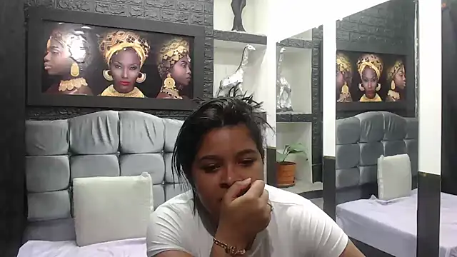 Snapshot of sia_cavad chatting on January 25, 2025, 12:47 pm sia cavad online show from January 25, 2025, 12:47 pm