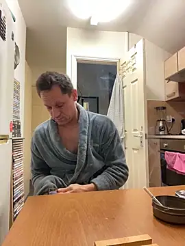 Snapshot of Yourhotboy_42 chatting on February 7, 2025, 6:56 pm Yourhotboy 42 online show from February 7, 2025, 6:56 pm