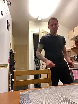 Snapshot of Yourhotboy_42 chatting on February 28, 2025, 10:06 pm Yourhotboy 42 online show from February 28, 2025, 10:06 pm