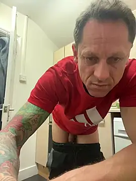 Snapshot of Yourhotboy_42 chatting on March 13, 2025, 10:32 pm Yourhotboy 42 online show from March 13, 2025, 10:32 pm