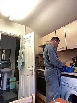 Snapshot of Yourhotboy_42 chatting on November 16, 2025, 2:44 pm Yourhotboy 42 online show from November 16, 2025, 2:44 pm