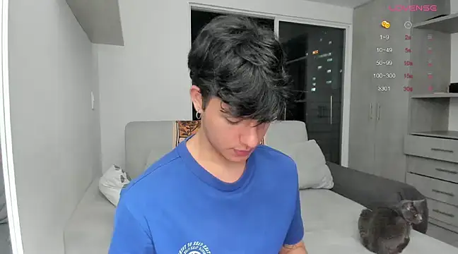 Alexxblue online show from December 22, 2024, 3:11 am