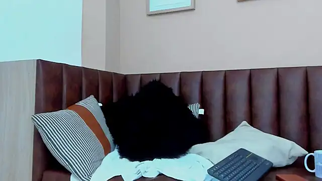 naugthy dominant online show from February 5, 2025, 5:20 am