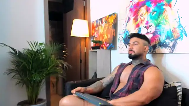 naugthy dominant online show from December 1, 2025, 9:03 am