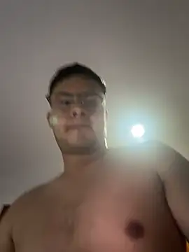 Snapshot of Nicolds14 chatting on February 16, 2026, 1:35 am Nicolds14 online show from February 16, 2026, 1:35 am