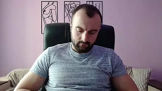 brindlefly6969 online show from February 11, 2025, 11:32 am