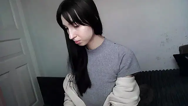 ElizaSwon online show from September 21, 2025, 2:29 pm