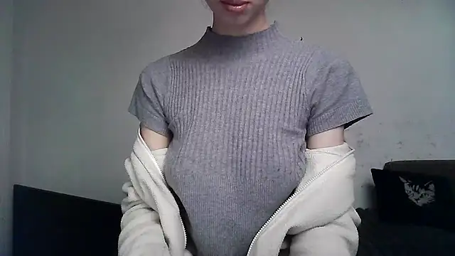 ElizaSwon online show from October 4, 2025, 1:42 pm