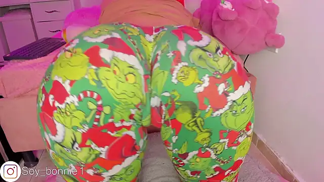 Snapshot of bonnie_moon chatting on December 29, 2024, 3:00 am bonnie moon online show from December 29, 2024, 3:00 am