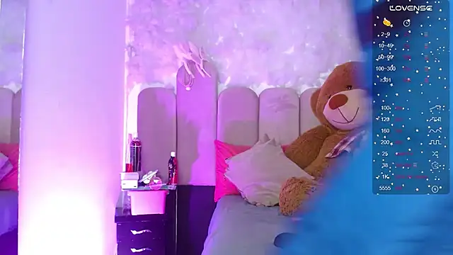 puca ebony online show from November 26, 2025, 7:37 pm