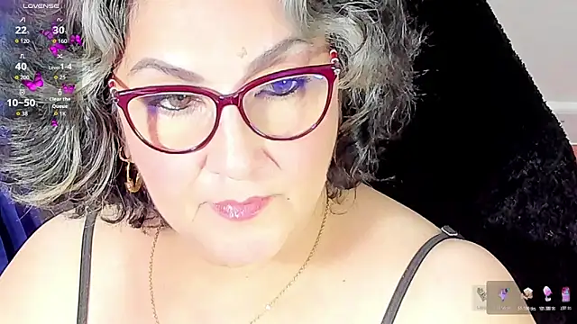 Snapshot of cataleya_mom chatting on November 10, 2025, 10:09 pm cataleya mom online show from November 10, 2025, 10:09 pm