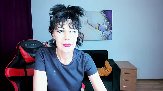 Snapshot of Silvia_Wallec chatting on June 7, 2026, 5:16 pm Silvia Wallec online show from June 7, 2026, 5:16 pm