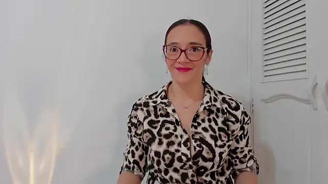 Snapshot of Jessica_Herrera_ chatting on July 10, 2026, 1:14 pm Jessica Herrera online show from July 10, 2026, 1:14 pm