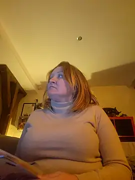 Snapshot of lady_charlyne chatting on December 2, 2025, 6:47 pm lady charlyne online show from December 2, 2025, 6:47 pm