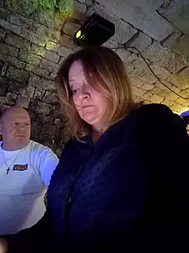 Snapshot of lady_charlyne chatting on December 5, 2025, 8:16 pm lady charlyne online show from December 5, 2025, 8:16 pm