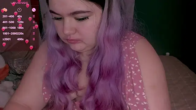 Snapshot of Freakcute_ chatting on February 12, 2025, 7:56 pm Freakcute online show from February 12, 2025, 7:56 pm