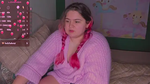 Snapshot of Freakcute_ chatting on March 11, 2025, 4:51 pm Freakcute online show from March 11, 2025, 4:51 pm