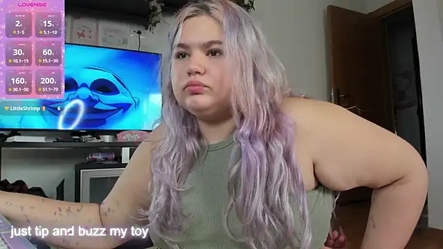 Snapshot of Freakcute_ chatting on November 20, 2025, 12:49 pm Freakcute online show from November 20, 2025, 12:49 pm