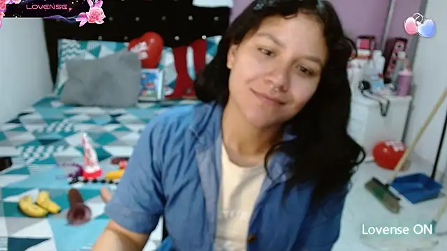 Snapshot of soniafuckboobs chatting on February 21, 2025, 12:28 pm soniafuckboobs online show from February 21, 2025, 12:28 pm