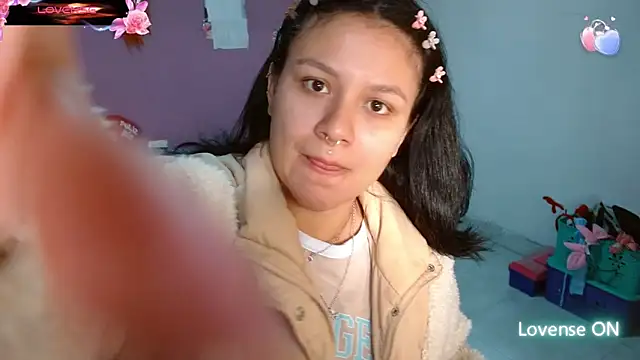 Snapshot of soniafuckboobs chatting on March 10, 2025, 12:15 pm soniafuckboobs online show from March 10, 2025, 12:15 pm